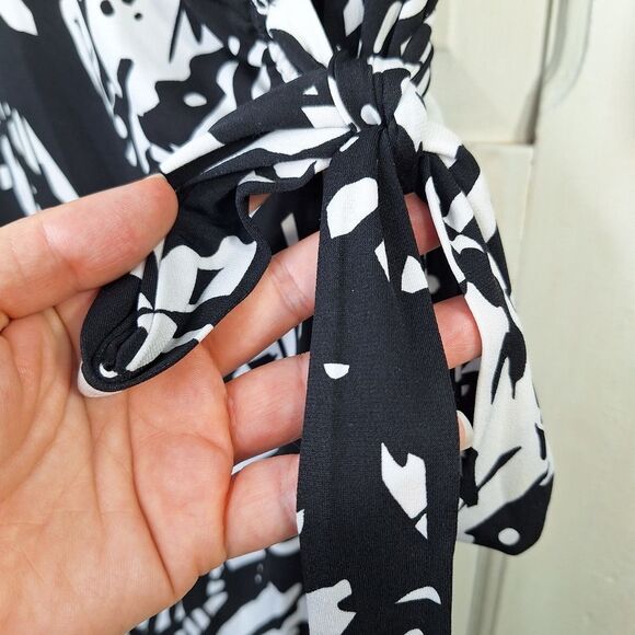 Emma & Michele Black White Art Deco Paint Splatter Rorshach Wrap Dress Sz S - Picture 5 of 14